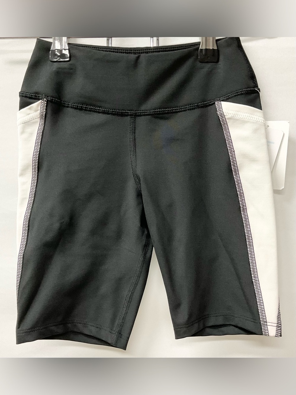 Brand New-Zella Girl’s Black and White Athletic Biker Shorts w/ side pockets